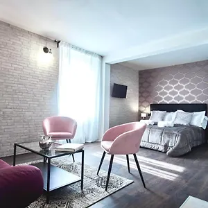 s-h-e-n-k-i-n-design-apartment-by-the-museum.it-lombardy.com/